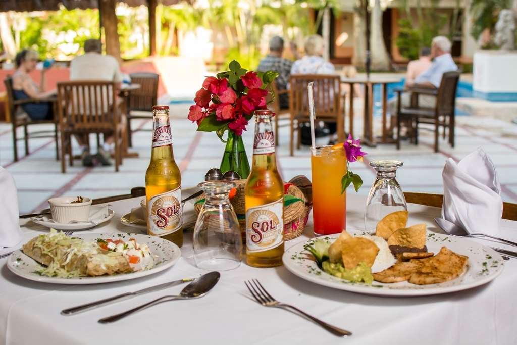 Villas Arqueologicas Chichen Itza Restaurant photo